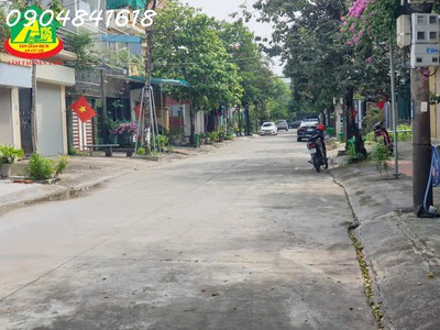 Bán đất áp ve ngay chợ mía,ninh khánh,ninh bình 100mv giá chỉ 3,x tỷ 1