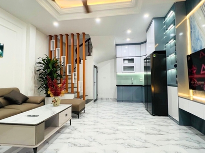 Bán nhà đại từ - hoàng mai dt 33m  x 5 tầng, chỉ hơn 5 tỷ 0