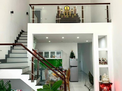 Cần bán gấp nhà gác lững thuộc phường long tâm tpbr , cách bệnh viện bà rịa 800m 0