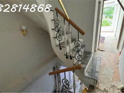 Hiếm -tân mai-hoàng mai- dt: 40m2- 4tầng-mt:3,5m- giá : chỉ nhỉnh 5 tỷ-ngõ rộng cách mặt đường oto 3