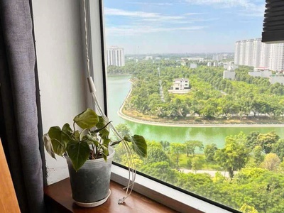 Chính chủ gửi bán căn hộ 2 ngủ view Hồ, tầng đẹp full nội thất thiết kế đồng bộ tại KĐT Thanh Hà Cie 2