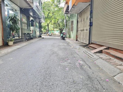 Bán nhà sát mặt phố nguyên hồng 49m2 5t 3,8m mt giá chào 21 tỷ đống đa vỉa hè ô tô kinh doanh. 1