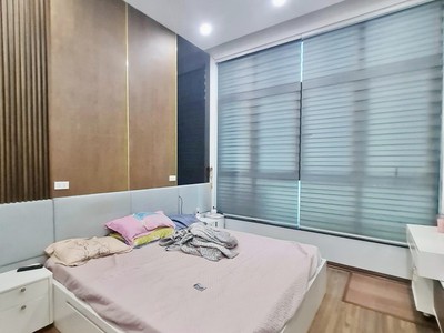 Bán nhà sát mặt phố nguyên hồng 49m2 5t 3,8m mt giá chào 21 tỷ đống đa vỉa hè ô tô kinh doanh. 4