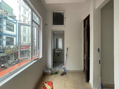 Bán nhà kinh doanh mặt phố tam khương, 26m2 5t 5.5m mt giá chào 10.8 tỷ kinh doanh sầm uất 1