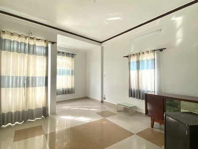 Cho thuê nhà MT đường 475, Phước Long B, Q9 4