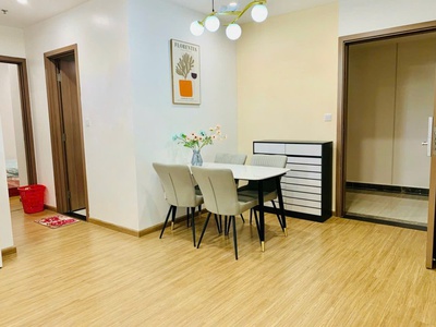 Hiếm   bán căn hộ 2n2vs 70m2 đẹp nhất tòa vinaconex 3 đường cương kiên đối diện tòa bhxh giá 3,5 tỉ 2