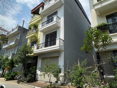 Bán nhà phân lô thạch bàn, ô tô tránh nhau, kd, 75m 5t, mt5.5m 11 tỷ 0