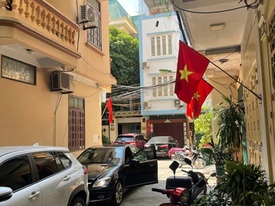 Nhà 2 mặt tiền tại khu tập thể xây lắp điện 1, phố đồng bát, phường mỹ đình 2, quận nam từ liêm 2