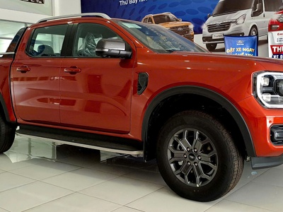 Ford Ranger Ưu đãi: trc bạ , phụ kiện, vay ls thấp 1