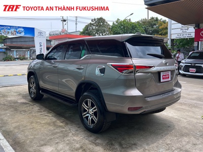 Fortuner 2.4MT 7