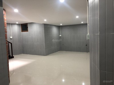 Chính chủ cho thuê nhà mặt tiền vị trí đắc địa ngay trung tâm thành phố hội an 1