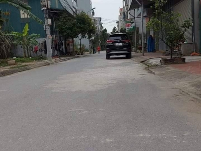 - bán lô đất dv  tân việt, hoài đức . - dt 55m mt 3.7m  .hướng tây nam sau thoáng . -  giá đầu tư 2