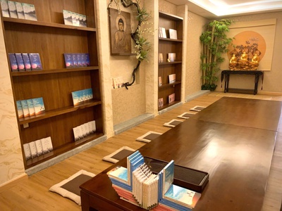 Sang nhượng gấp nhà hàng trung tâm quận 1. nguồn thu đều 4