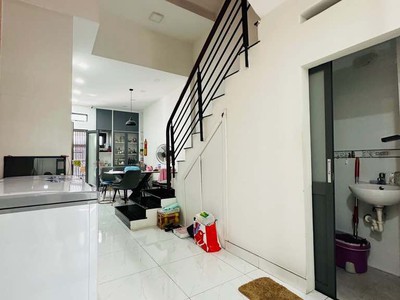 Bán nhà hxh đổ cửa huỳnh văn bánh-71m2-4 tầng-dọn vào ở ngay. 3