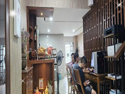 Mặt tiền 3 tầng  ngay  chợ đêm sơn trà và phố đi bộ trần hưng đạo 8,3 tỷ - 80m 3