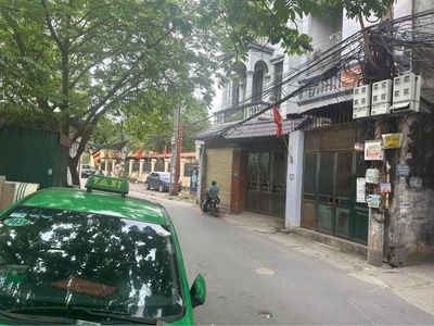 Giá tốt -  chính chủ cho thuê nhà 3 tầng ngõ 298 ngọc hồi - thanh trì - hà nội - 7 triệu 4