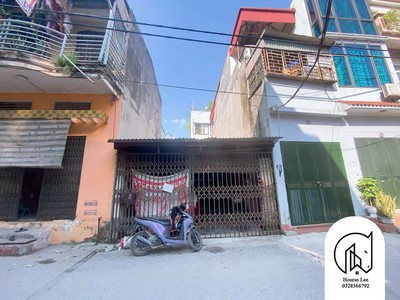 Bán đất ở kẻ tạnh giang biên, ngõ thông oto tránh rộng 89m mặt tiền: 4.6m nở hậu, 10 tỷ 5 2
