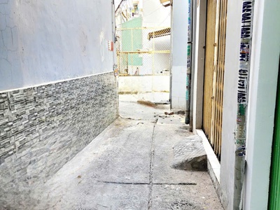 Bán nhà riêng 21m2 ba đình  2 tầng 2pn  phường 8 quận 8 giá chỉ 2,1 tỷ 1