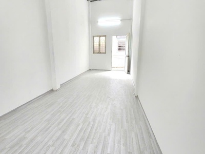 Bán nhà riêng 21m2 ba đình  2 tầng 2pn  phường 8 quận 8 giá chỉ 2,1 tỷ 2