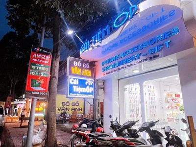 Tp tây ninh, sang lại mặt bằng kèm toàn bộ nội thất decor mới đẹp đường nguyễn thái học, phường 1