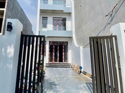 Siêu phẩm 3 tầng sân cổng độc lập - móng cọc bê tông gần KCC Hoàng Huy, An Đồng. 0