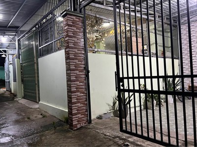 Chính chủ bán gấp nhà hẻm Nguyễn Văn Tiết, Phường Hiệp Thành, TP Thủ Dầu Một. 0