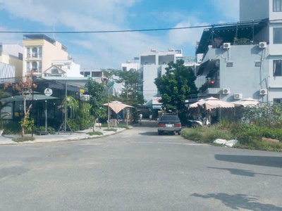 Bán gấp lô đất 2 mặt tiền đường An Thượng 40, Quận Ngũ Hành Sơn. 0