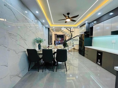 Chính chủ bán nhà Đoàn Thị Điểm, p.1, Phú Nhuận. 92,5m2. HXT, 15,7 tỷ tl. 1