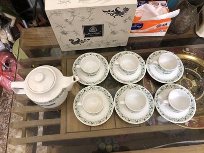 Bộ ấm chén sứ hoa xanh Minh Long I do Danapha tặng, tình trạng  lành đẹp như hình, đủ 6 đĩa   chén 2