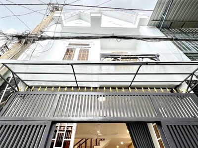 Bán nhà đẹp  hiệp thành, quận 12, ngang 4m, 3 tầng lấu, 3.6 tỷ 0