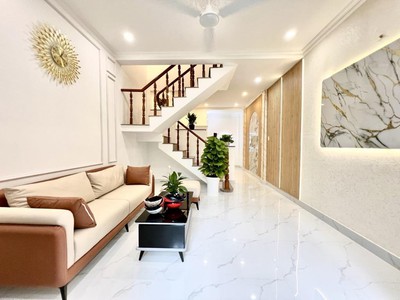 Bán nhà đẹp  hiệp thành, quận 12, ngang 4m, 3 tầng lấu, 3.6 tỷ 1