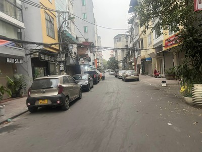 Bán nhà Đại Cồ Việt DT 160m mặt tiền 9m kinh doanh sầm uất -thông ra Tạ Quang Bửu 0