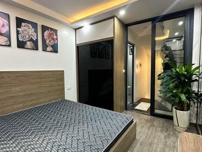 Chốt ngay  bán nhà nguyễn công trứ, 22m2, 6 tầng mới đẹp, mặt tiền 3.3m, 5.3 tỉ, ngõ thoáng 0