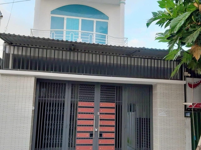 Nhá 2 tầng 2 mặt tiền  kinh doanh vử xuân thiều phước long nha trang 0