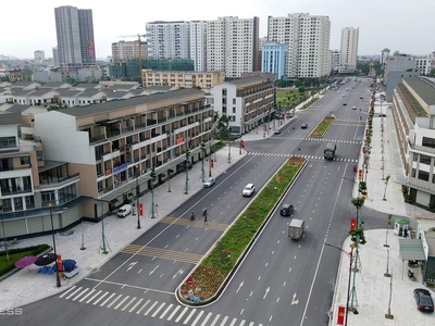 Cho thuê nhà tầng 1 , tầng 2 lô góc 2 mặt tiền, lô thường tại khu võ cường, bắc ninh. 1