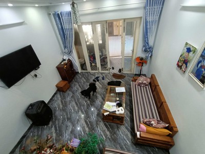 Bán nhà lô góc 4 tầng - - trung tâm hải châu - đường nhựa 5m - dân trí cao tiện nghi vô đối 2