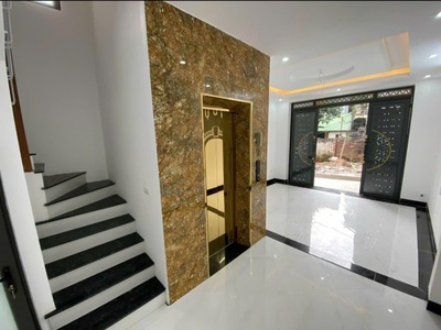 Chủ nhà gửi bán nhà bát khối ,veiw biệt thự ,thang máy, ngõ ô tô tránh giá 17,4 tỷ 1