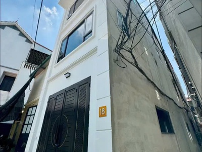 Bán nhà riêng phố chu huy mân- long biên, 55m2, 4 tầng, mặtt iền 5m, 6.9 tỷ.lô góc-ngõ thông 3m. 0