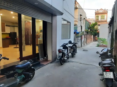 Nhà đẹp- ở luôn phố thanh am, 62m2, 5 tầng, mặt tiền 7.5m, 8.6 tỷ.kinh doanh, ô tô đỗ cửa. 1