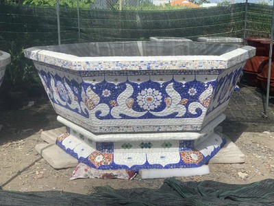 Chậu hoa dán miễng sành - chậu khảm sành sứ - nghệ nhân dán miễng sành sứ ,khảm miễng , chậu lớn , 7