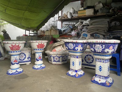 Chậu hoa dán miễng sành - chậu khảm sành sứ - nghệ nhân dán miễng sành sứ ,khảm miễng , chậu lớn , 14