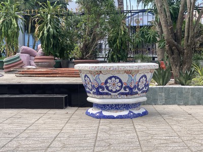 Chậu hoa dán miễng sành - chậu khảm sành sứ - nghệ nhân dán miễng sành sứ ,khảm miễng , chậu lớn , 18