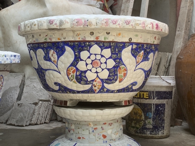 Chậu hoa dán miễng sành - chậu khảm sành sứ - nghệ nhân dán miễng sành sứ ,khảm miễng , chậu lớn , 19
