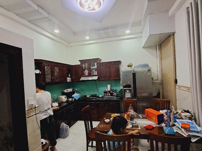 Bán nhà an dương vương, phường 16, quận 8.dt 70m2 x 4 tầng  4 x 17 .giá 6,6 tỷ tl. 2