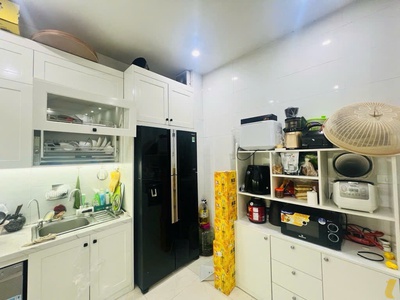 B.án nhà đức giang, giá tốt,3m, 4.85t, dân xây chắc chắn, về ở ngay 1