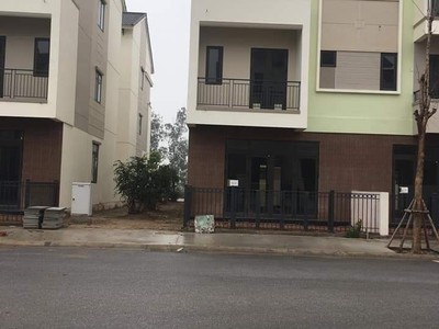 Chính chủ bán shop house 90m2 -  nhà phố thương mại tại vsip bắc ninh 0