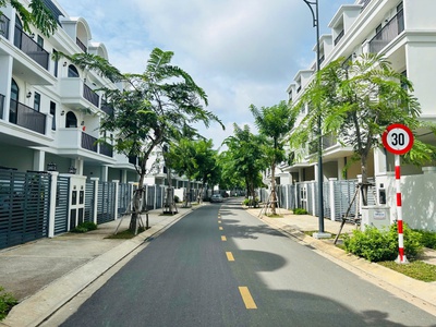 Nhà phố 4ty8  giá rẻ nhất dự án la vida residences vũng tàu 0