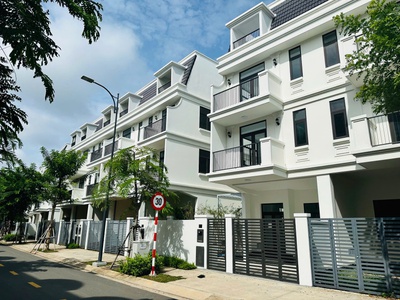 Nhà phố 4ty8  giá rẻ nhất dự án la vida residences vũng tàu 1