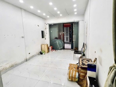 Phường 6 - quân 10 - nhà 3 tầng đẹp - khu dân trí cao - tiện ích đầy đủ 2