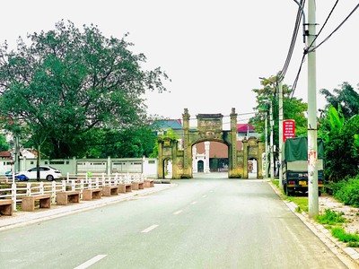 Đất Trân Tảo, Phú Thị, gần trường học, sẵn nhà cấp 4 đang ở, nội thất để lại ở ngày hoặc cho thuê 1